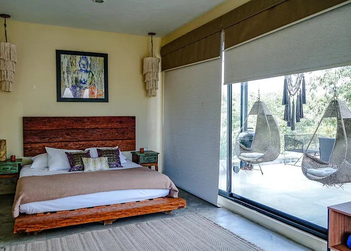 Boho Loft Pool Priv Sillas Colgantes- Centro